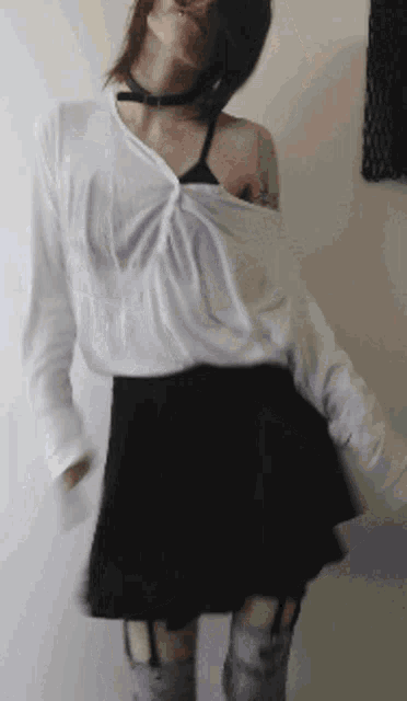 Dancing Skirt GIF - Dancing Skirt Moves GIFs