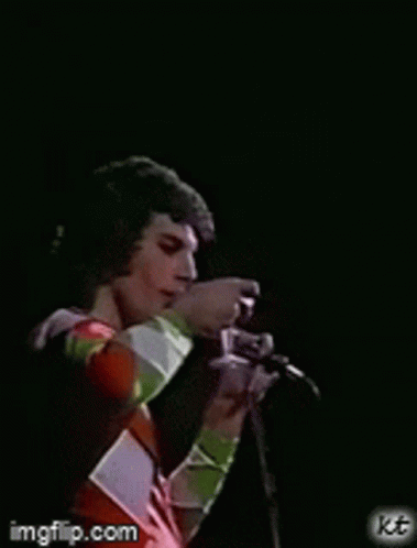 Freddie Toast Freddie Mercury GIF - Freddie Toast Freddie Mercury 70s Freddie GIFs