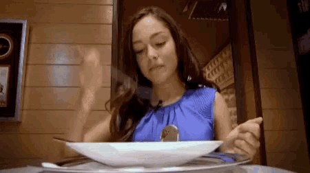 Maria Parrado Eating GIF - Maria Parrado Eating Hungry GIFs
