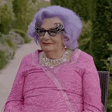 Dame Edna Everage Woman-frowning GIF - Dame Edna Everage Woman-frowning Frowning GIFs