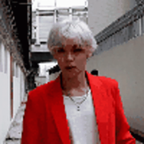 Icon The Rose GIF - Icon The Rose Kim Woosung GIFs