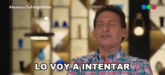 a man says lo voy a intentar in spanish