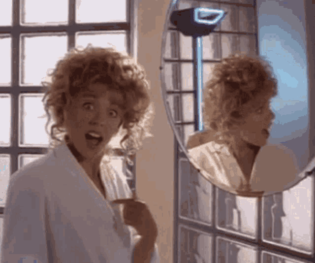 Kylie Minogue I Should Be So Lucky GIF - Kylie Minogue I Should Be So Lucky Mirror GIFs