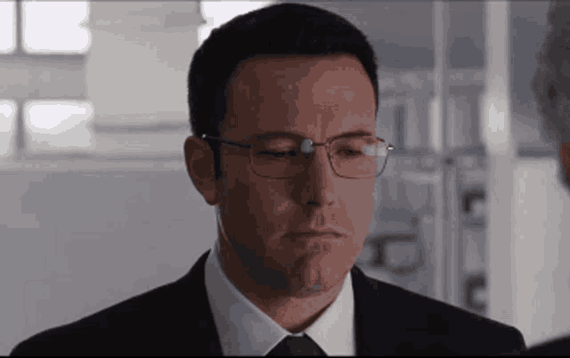 Mr Wolff Christian Wolff GIF - Mr Wolff Christian Wolff The Accountant GIFs