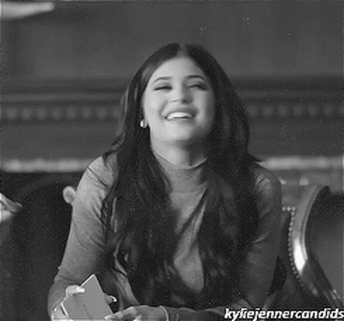 Kylie Jenner Laughing GIF - Kylie Jenner Laughing Lol GIFs