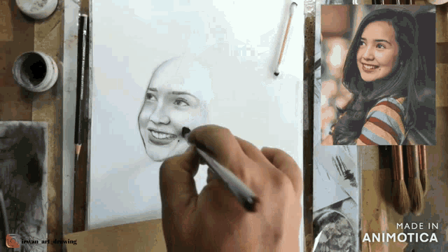 a drawing of a woman 's face is being made in animotica