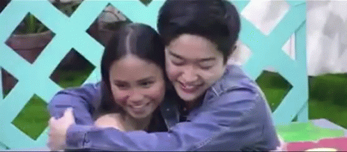 Pinoy Big Brother Pbb GIF - Pinoy Big Brother Pbb Hug GIFs