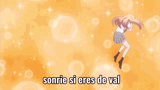 a blonde anime girl with the words sonrie si eres de val on the bottom