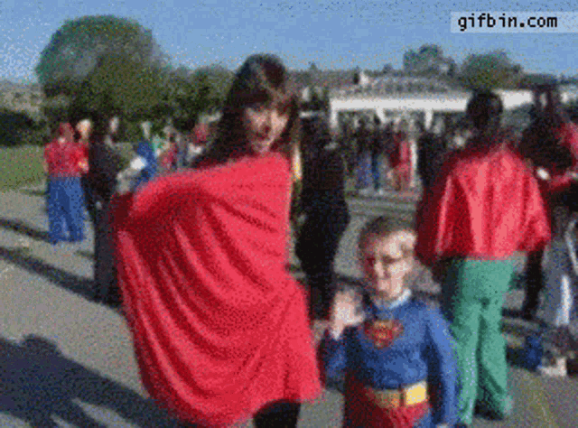 Supermom Fail Superman GIF - Supermom Fail Superman Oh No GIFs