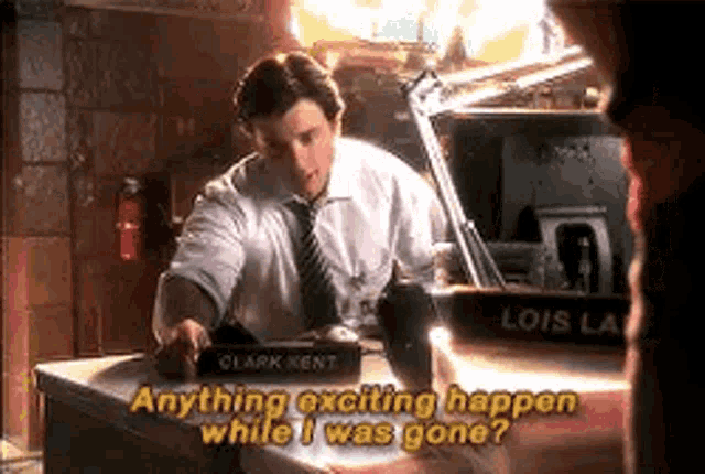 Smallville Clark Kent GIF - Smallville Clark Kent Anything GIFs