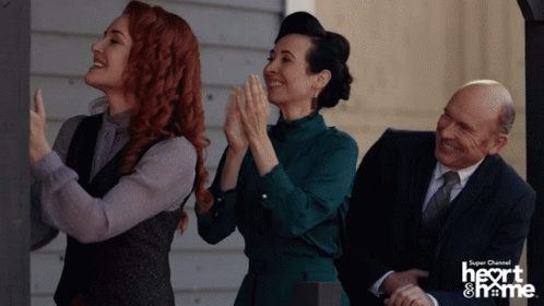 Applause Clapping GIF - Applause Clapping Hearties GIFs