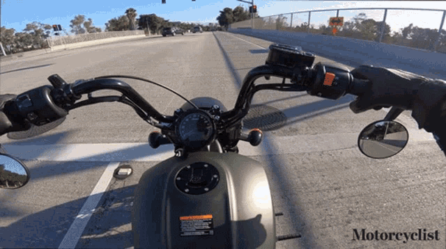 Pulling Shaking GIF - Pulling Shaking Motorcycle GIFs