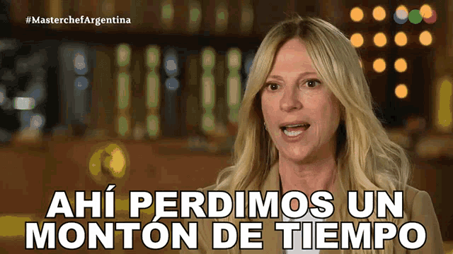 a woman says ahi perdimos un monton de tiempo