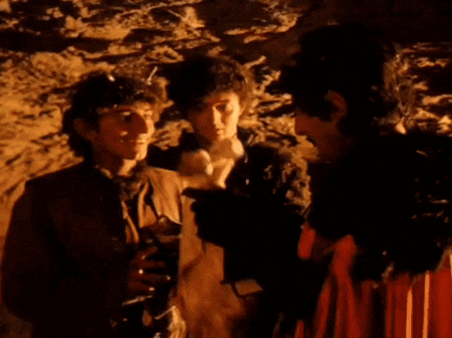a group of people standing next to each other with the words pozor na peri in the upper right corner