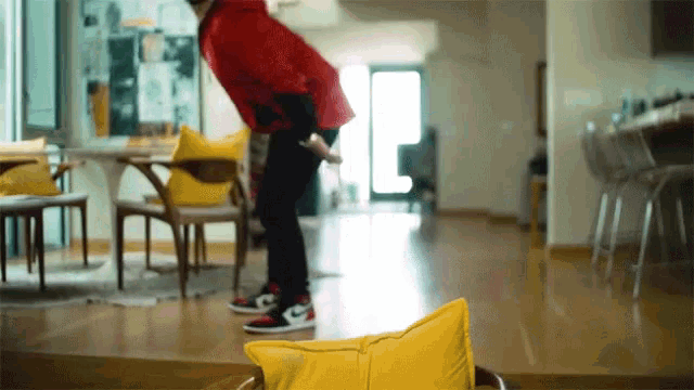 Dancing Wave GIF - Dancing Wave Dance Moves GIFs