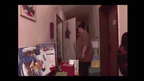 Fat Lady Visitor GIF - Fat Lady Visitor Friend GIFs