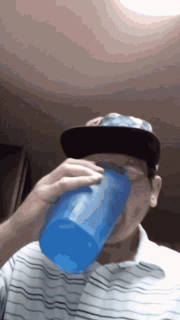 Stay Hydrated Drink Water GIF - Stay Hydrated Drink Water Big Gulps GIFs