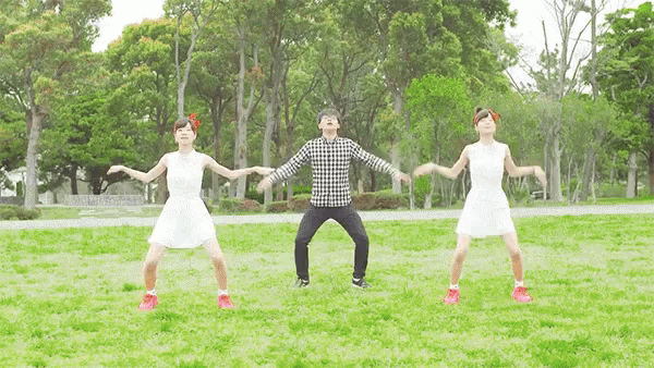 Mika Rika Dance GIF - Mika Rika Dance Dancing GIFs