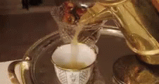 قهوة عربي كنكة فنجان صب القهوة GIF - Arabian Coffee Cup Coffee Maker GIFs