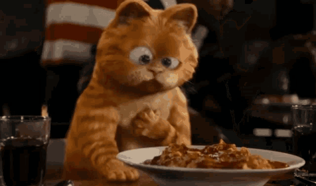 Garfield Lasagna GIF - Garfield Lasagna Cute GIFs