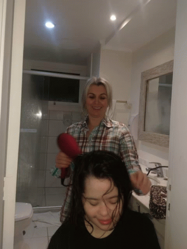 Betoeckert Motherly Love GIF - Betoeckert Motherly Love Hair Dryer GIFs