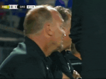 a soccer game is being played with a score of 0 to 1