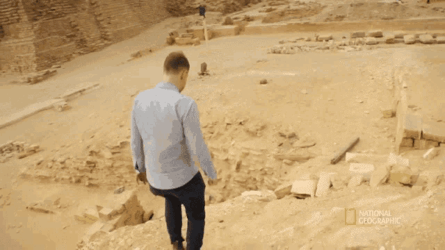 Ruins National Geographic GIF - Ruins National Geographic The Inventor Of The First Pyramid GIFs
