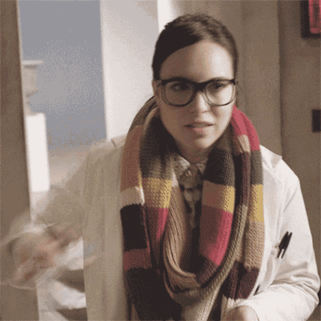 Doctor Who Scarf GIF