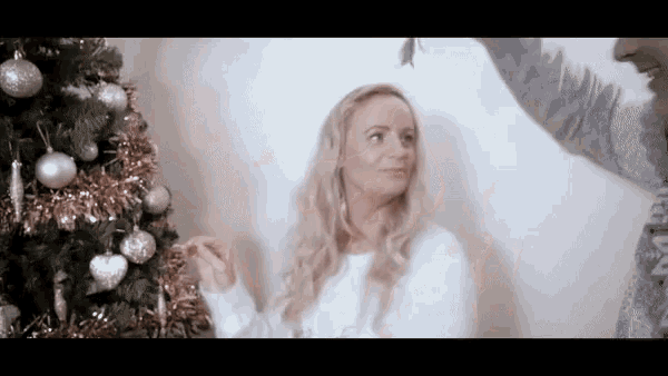 Stevie And The Snowflakes I Believe In Christmas GIF - Stevie And The Snowflakes I Believe In Christmas Kevin Josef GIFs