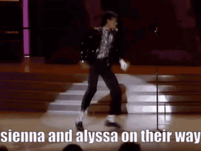 Michael Jackson Sienna And Alyssa GIF - Michael Jackson Sienna And Alyssa Siennawashere GIFs