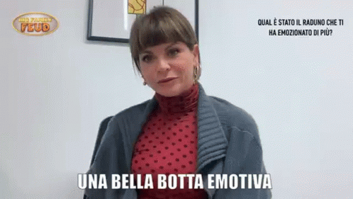 Alessandra Amoroso Bella Botta Emotiva GIF - Alessandra Amoroso Bella Botta Emotiva GIFs