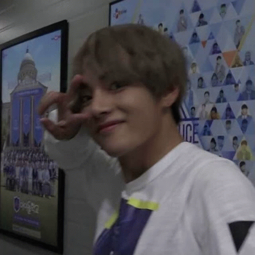 Taehyung GIF - Taehyung GIFs