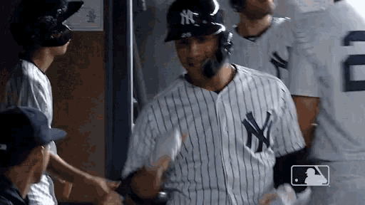 Gleyber Torres New York Yankees GIF - Gleyber Torres New York Yankees Dance GIFs