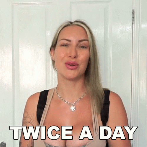 Twice A Day Tracy Kiss GIF - Twice A Day Tracy Kiss Two Times A Day GIFs
