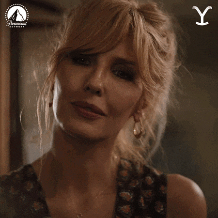 a woman 's face is shown in a paramount network advertisement