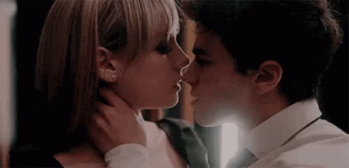 Kissing Intimate GIF - Kissing Intimate Hot GIFs