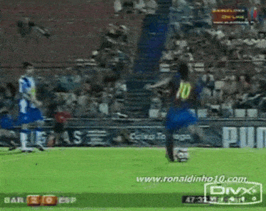 Ronaldinho Freekick GIF - Ronaldinho Freekick Barcelona GIFs