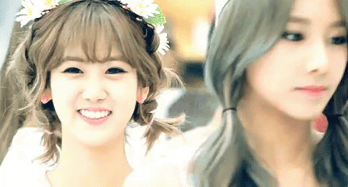 Hyeyeon Smile GIF - Hyeyeon Smile Smirk GIFs