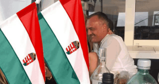 Fidesz Rulez Közpénz GIF - Fidesz Rulez Közpénz GIFs