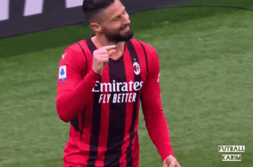 Olivier Giroud This Close GIF - Olivier Giroud This Close Close GIFs