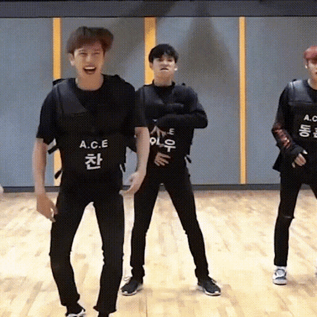 Ace Ace Undercover GIF - Ace Ace Undercover Jun GIFs