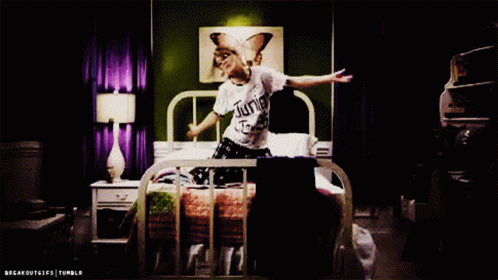 Taylor Swift You Belong With Me GIF - Taylor Swift You Belong With Me Mv GIFs