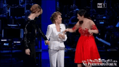Paola Cortellesi Franca Leosini GIF