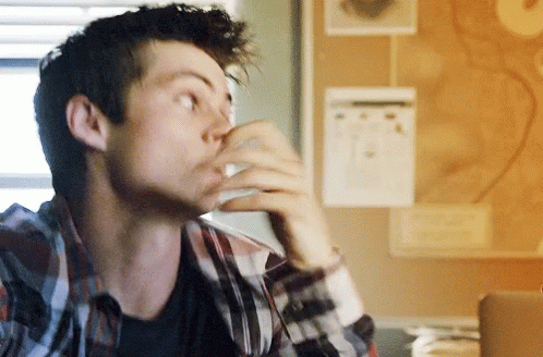 Dylan Hold Up GIF - Dylan Hold Up Bye GIFs