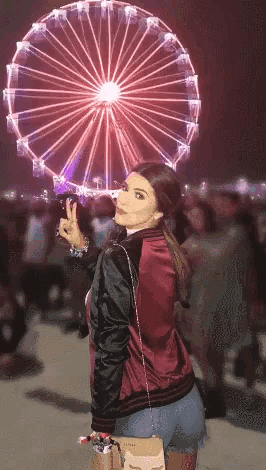 Vivian Amorim Peace GIF