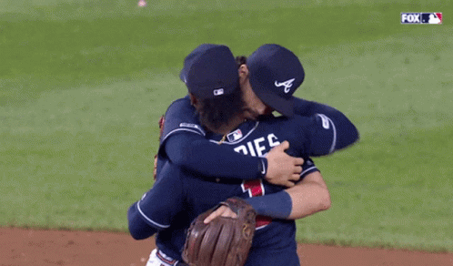 Atlanta Braves Braves GIF - Atlanta Braves Braves Hug GIFs