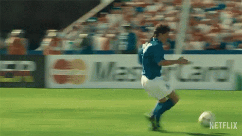 Kick Roberto Baggio GIF - Kick Roberto Baggio Baggio The Divine Ponytail GIFs