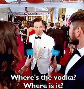 Oscar Benedict Cumberbatch GIF - Oscar Benedict Cumberbatch Vodka GIFs