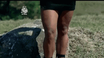 a close up of a person 's legs with the word estrella on the bottom right