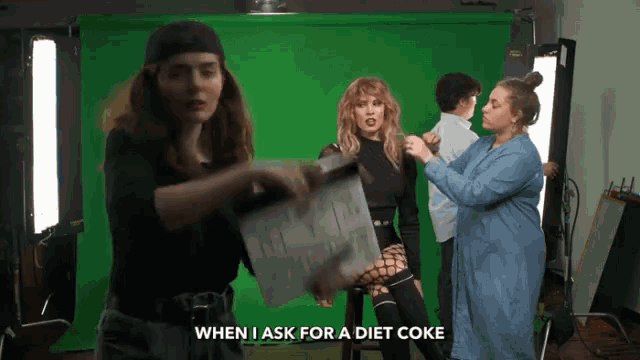 Taylor Swift Diet Coke GIF - Taylor Swift Diet Coke Lime GIFs